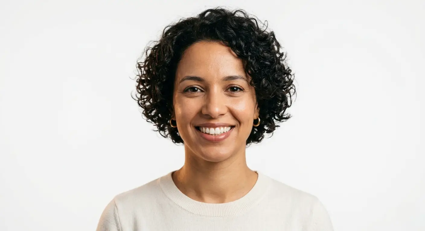 Patiente souriante au Centre Dentaire Dr Sara Baabou - Marrakech, Marrakech